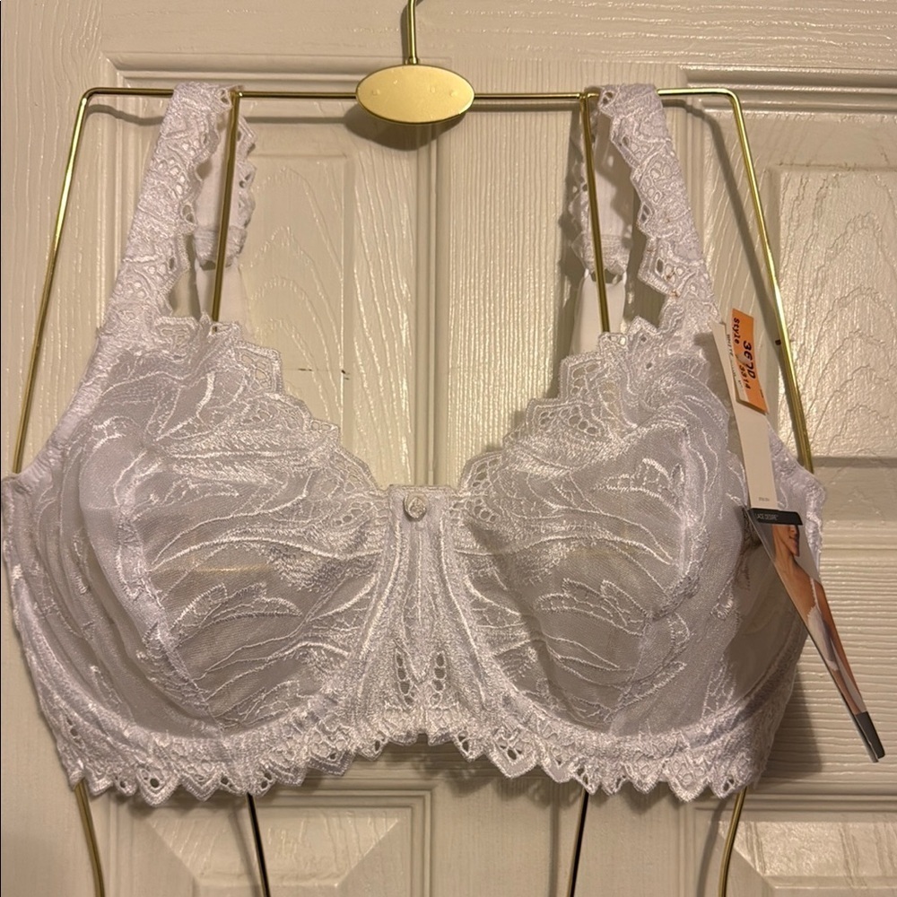 Bali White Lace Desire Full-Coverage Bra with Underwire